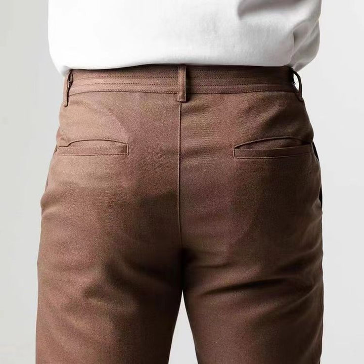 Stylische Herren Freizeithose Tapered Fit in Grün, vielseitig kombinierbar für jeden Anlass.