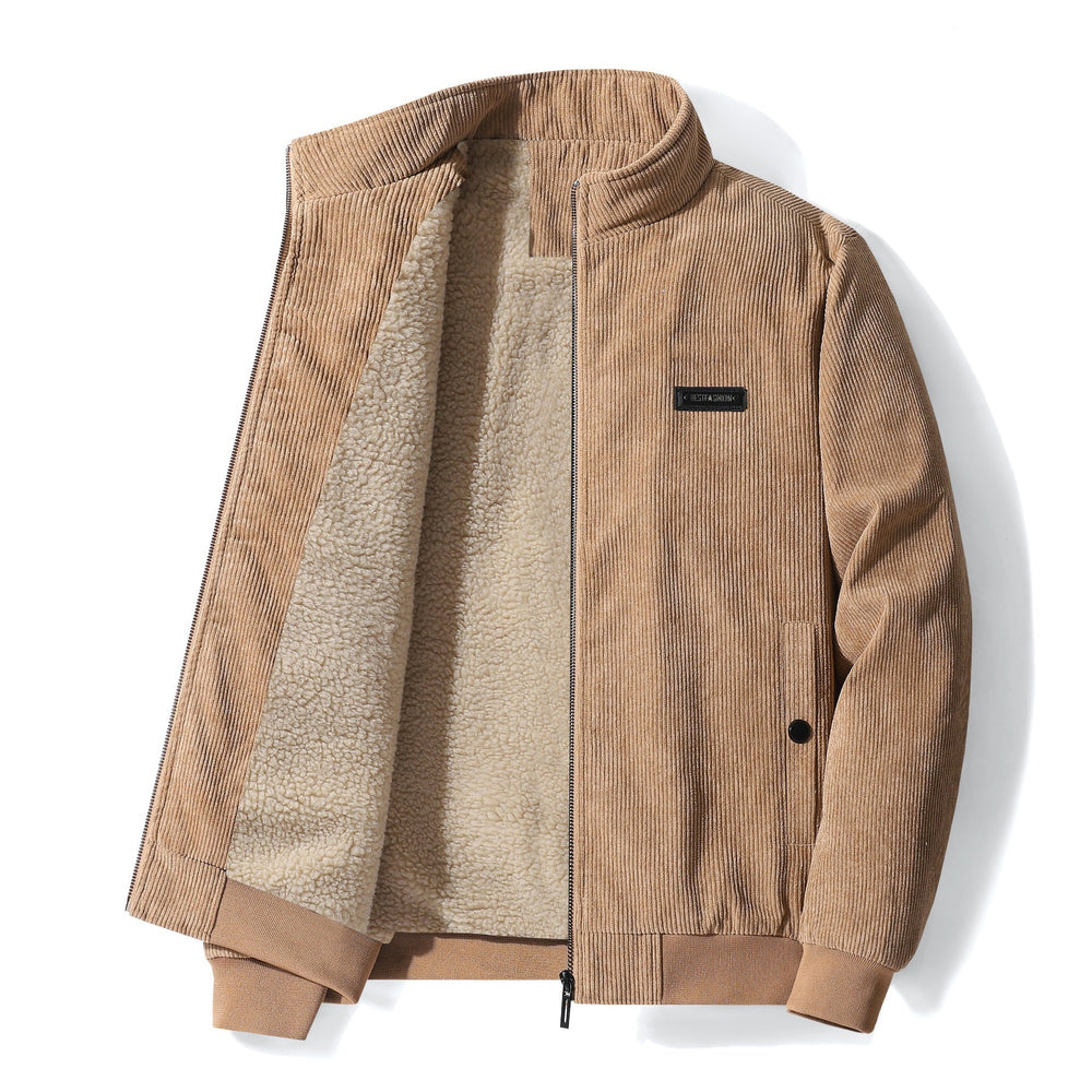Modische Herren Fleecejacke mit Cordoptik, weich und wärmend. Ideal als Freizeitjacke für Outdoor.