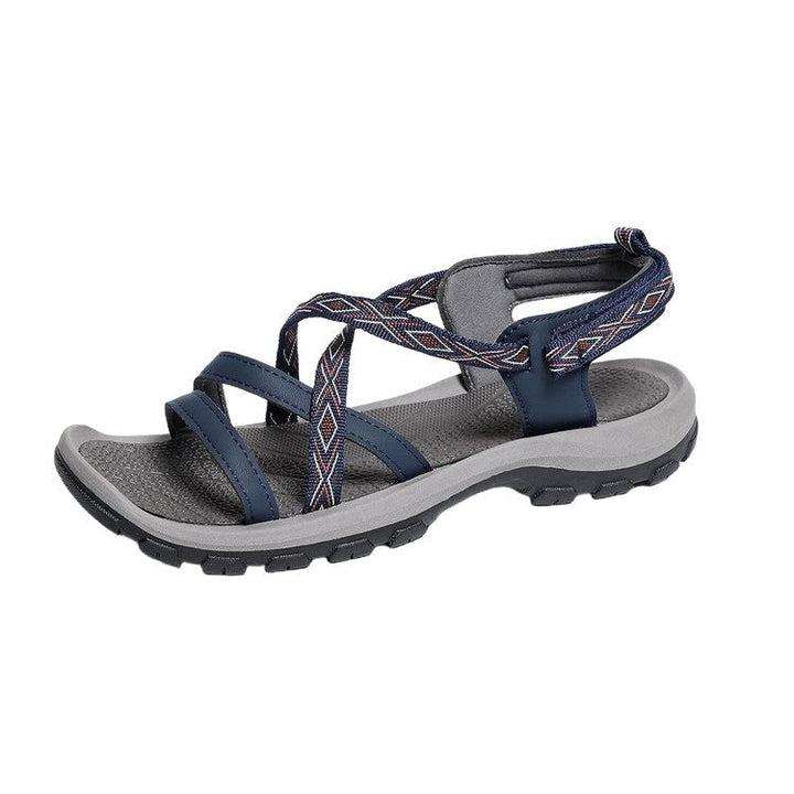 Moderne Damen Sommersandale aus atmungsaktivem Material, mit robusten Riemen für besten Tragekomfort.