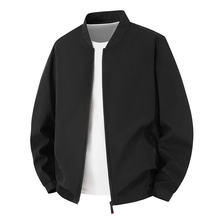Vielseitige Herren Bikerjacke, leicht, mit Stehkragen für einen urbanen Look.