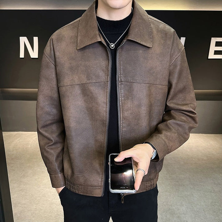 Modische Casual Jacke für Herren im Lederlook, bequeme Oberbekleidung für den Alltag.