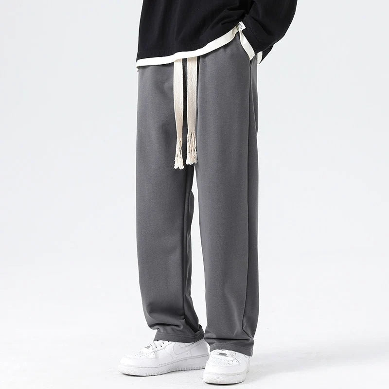Vielseitige Herren Freizeithose, ideal für Sport, Alltag & Athleisure-Style.
