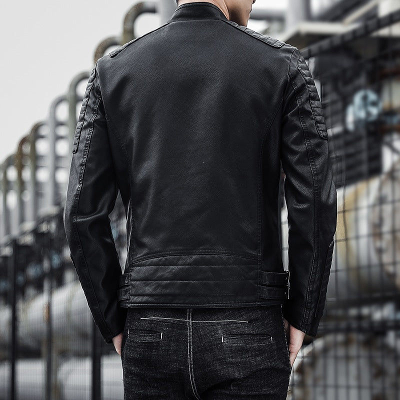 Modische Kunstleder-Bikerjacke für Herren mit Reißverschluss, stilvolle Oberbekleidung für Freizeit und Herbst.