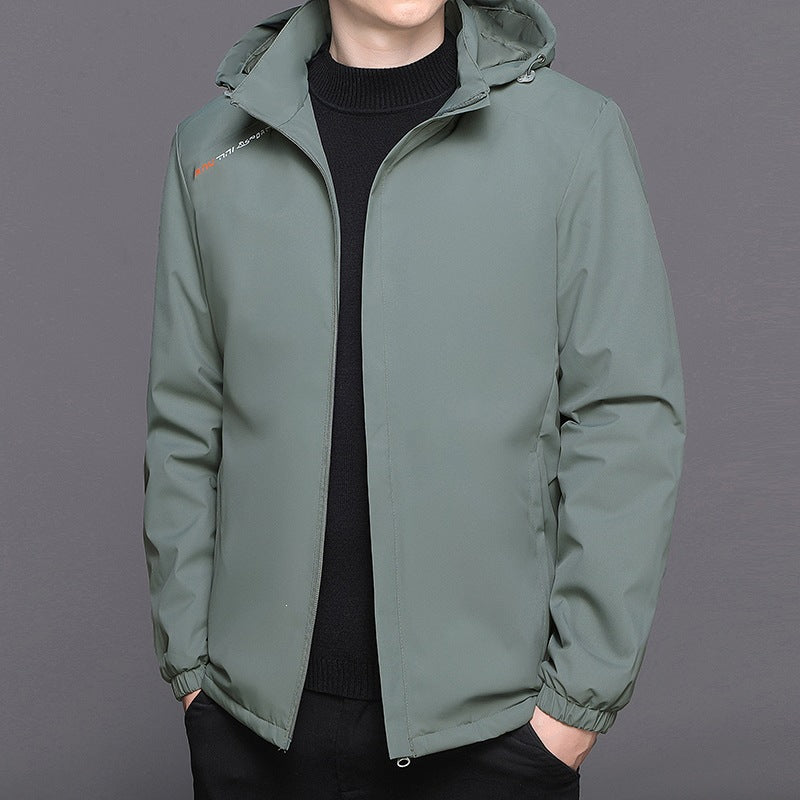 Winddichte Herren Outdoor-Funktionsjacke für Freizeit & Reisen, atmungsaktiv und bequem.