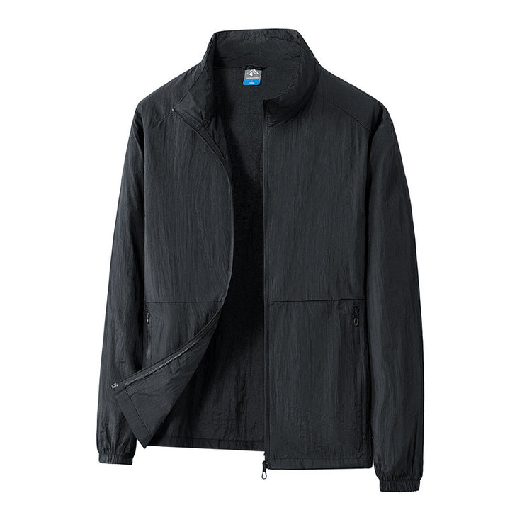 Leichte Herren Outdoorjacke, atmungsaktiv, wasserabweisend, für Wanderungen, Sport & Freizeit.