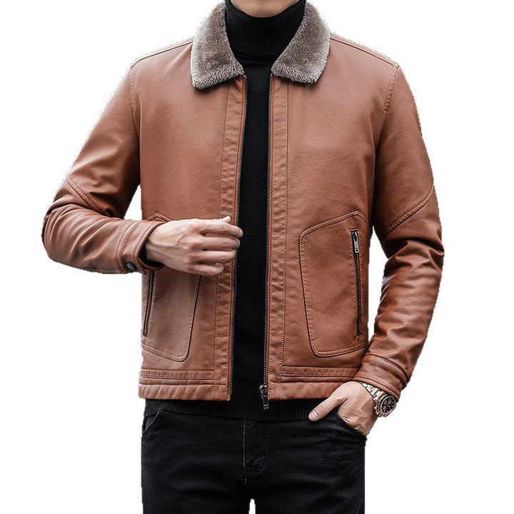 Modernes Herrenoutfit mit Blouson und Teddykragen. Vielseitige Herbstjacke für einen eleganten & bequemen Männerlook.