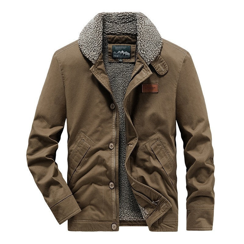 Kaffeebraune Herren Outdoorjacke, warm gefüttert. Stilvolle robuste Winterjacke für Freizeit & Übergang.