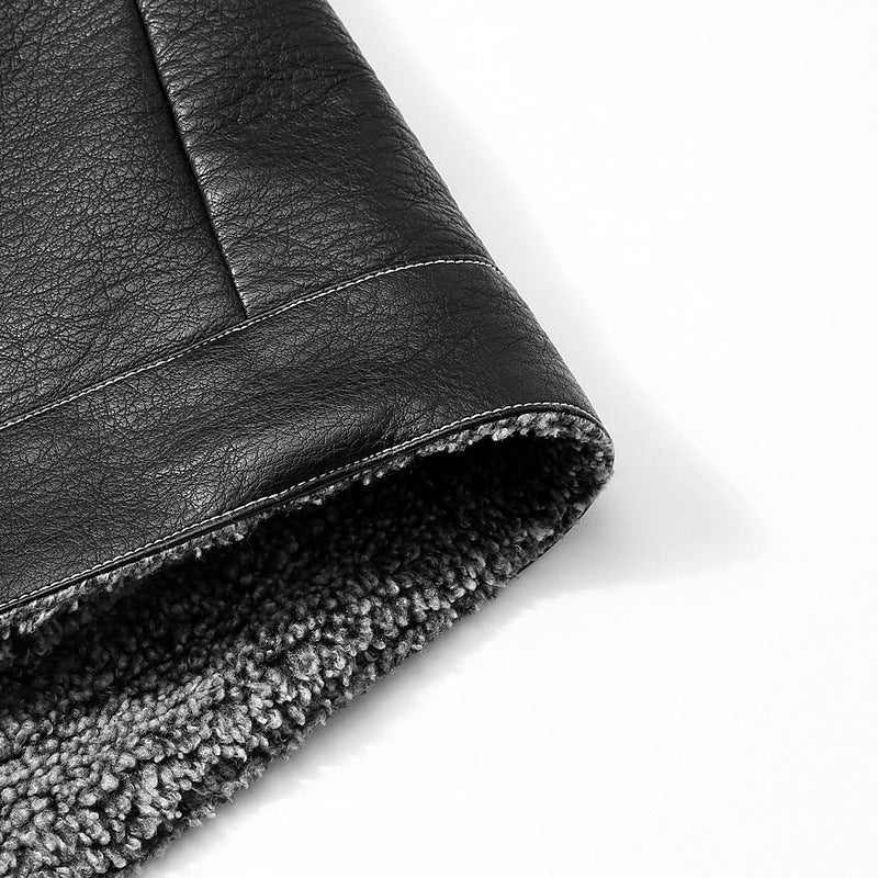 Herren Winterjacke mit weichem Stehkragen und Reißverschluss, wärmend und modisch für kühle Tage.