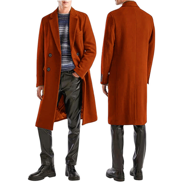 Stilvoller Herren Eleganter Mantel, doppelreihig, klassisch geschnitten. Zeitloser Herrentrend für kalte Tage.