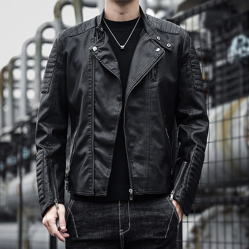 Schwarze modische Herren-Bikerjacke, elegant für den urbanen Streetwear-Look. Reißverschlussjacke für Männer.