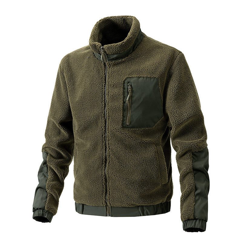 Stylische Herren Fleecejacke mit hohem Kragen, optimal für Outdoor-Aktivitäten, warm & robust.