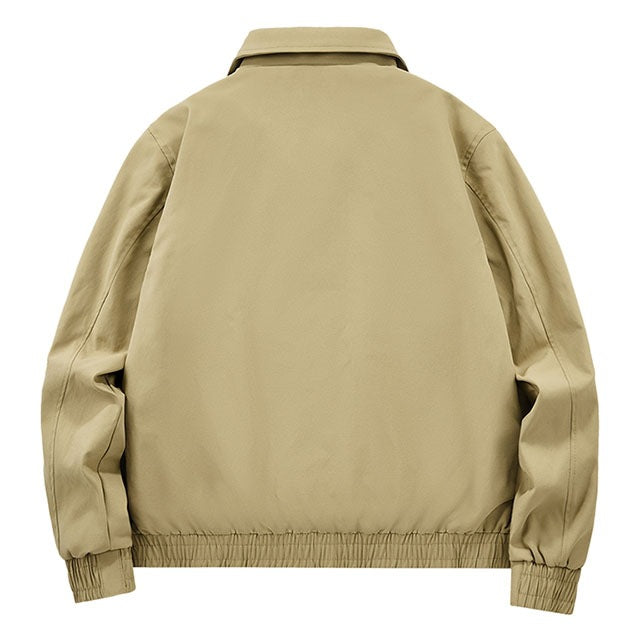 Leichte Herren Outdoor-Jacke mit Stehkragen, windabweisend und atmungsaktiv, perfekt für Freizeit und Übergang. Vielseitig.