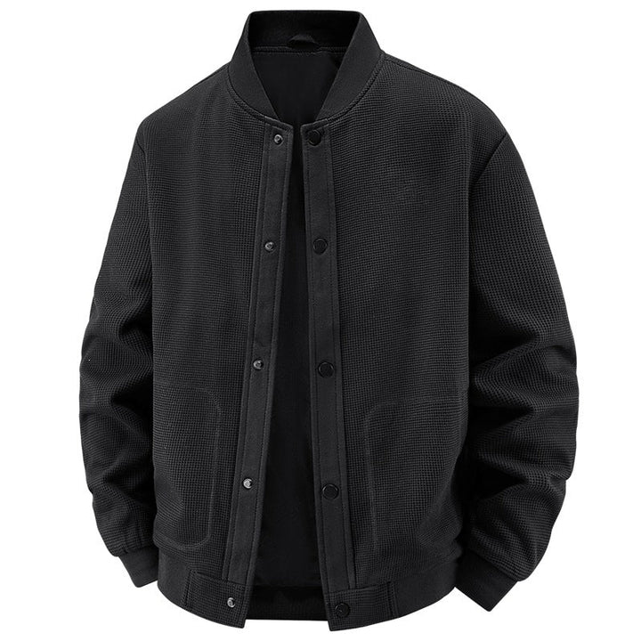 Sportliche Herrenjacke, leicht & atmungsaktiv, ideal für aktive Tage. Moderner Look für den Alltag.