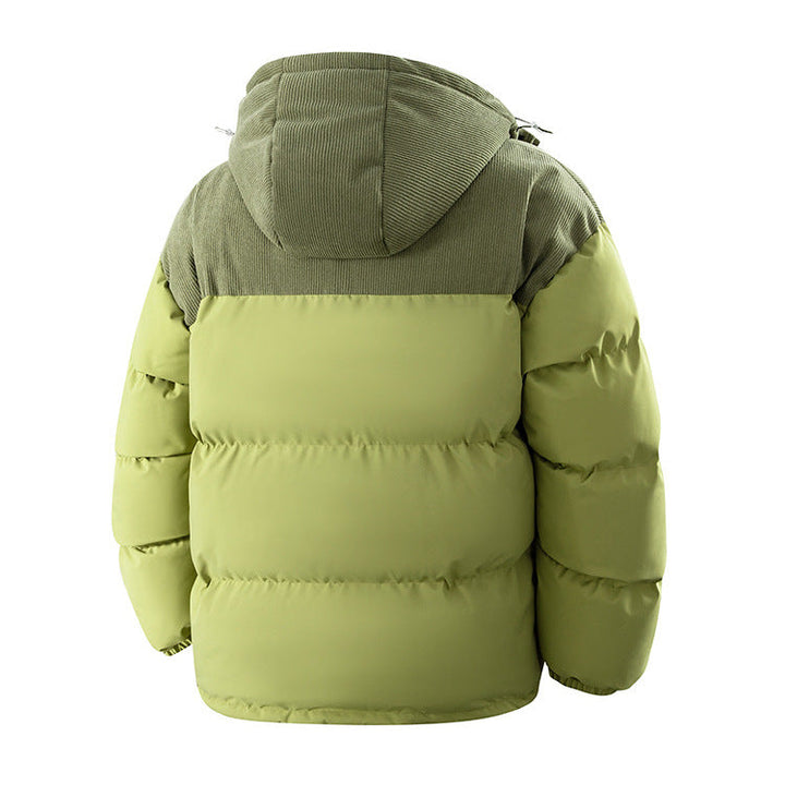 Robuste Herren Kapuzenjacke, warm & funktional. Modische Steppjacke für Outdoor-Abenteuer im Winter.