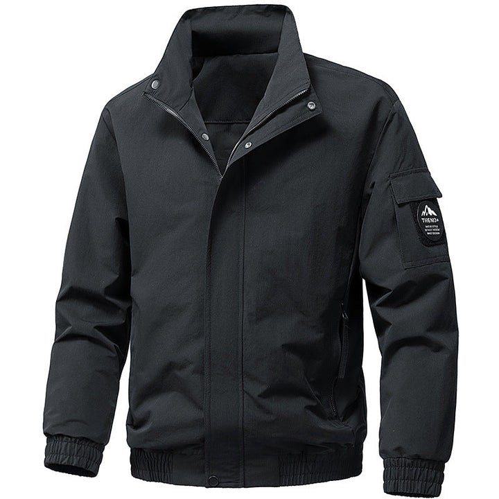 Winddichte Herren-Jacke, komfortabel und leicht für alle Outdoor-Aktivitäten. Deine Sportjacke.