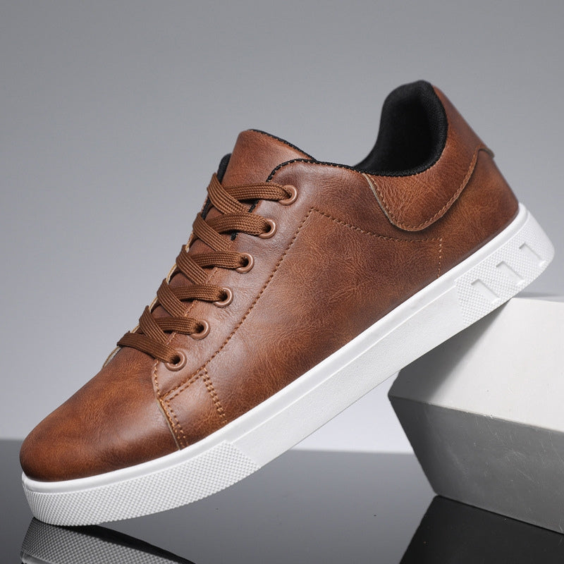 Vegane Herren-Sneaker in Schwarz für Komfort & Stil im Alltag. Nachhaltige Freizeitschuhe für das ganze Jahr.