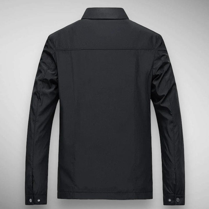 Modische, wasserabweisende Herren Freizeitjacke im Regular Fit. Vielseitige wetterfeste Übergangsjacke für Herren.