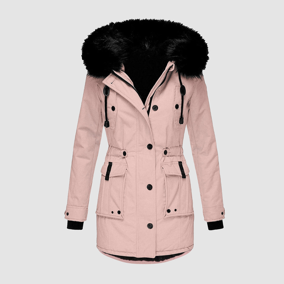 Stilvolle & warme Damen Winterjacke, elegant tailliert mit Kapuze. Modischer Kälteschutz für Damen im Winter.