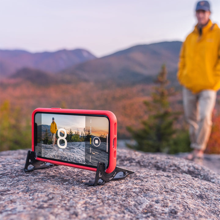 Smartphone Stativ im Kreditkartenformat, das ultimative kompakte Handyhalter Zubehör.
