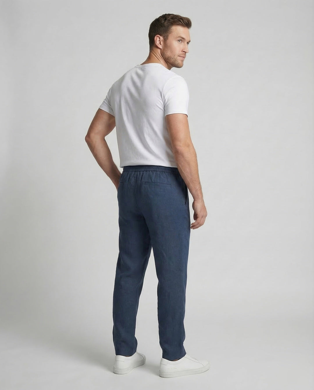 Lockere Herren Freizeithose mit komfortablem Schnitt, optimal für entspannte Tage und Freizeitmode.