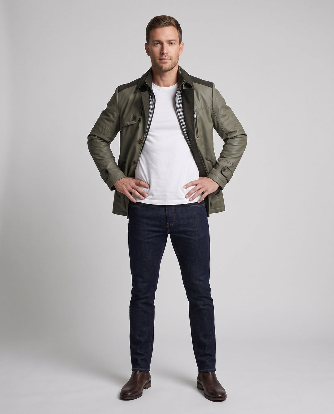 Robuste Herren Feldjacke mit Kordelbesatz. Stilvolle Übergangsjacke für maskuline Freizeit- und Outdoor-Mode.