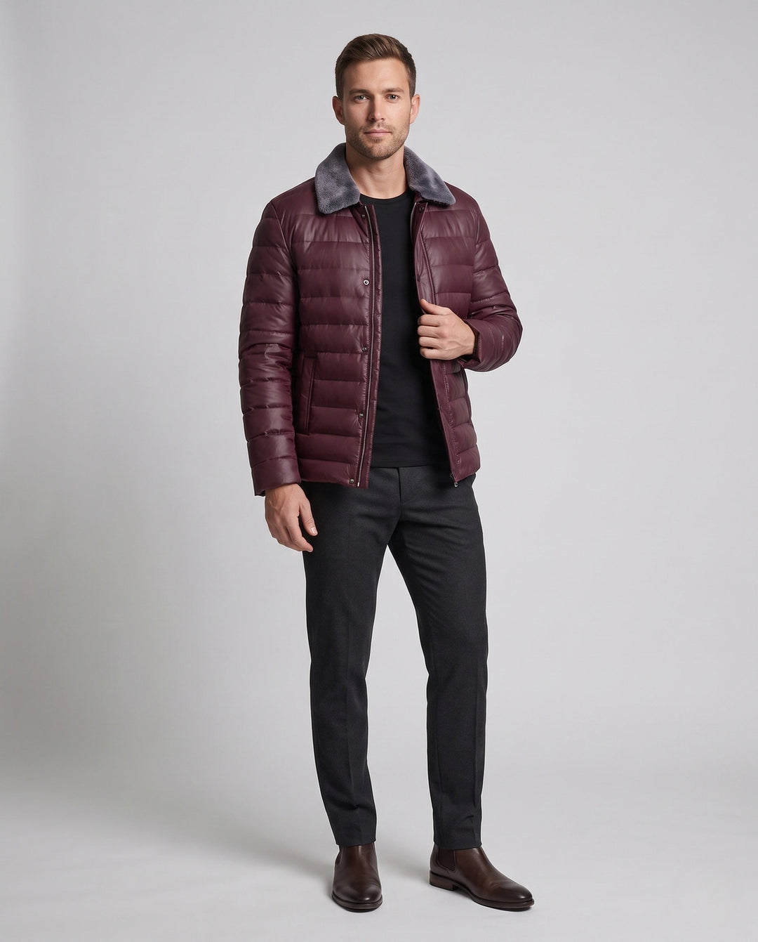 Elegante Herren-Steppjacke in Lederoptik mit Teddykragen, ideal für Winter & Übergang, warm & stilvoll.