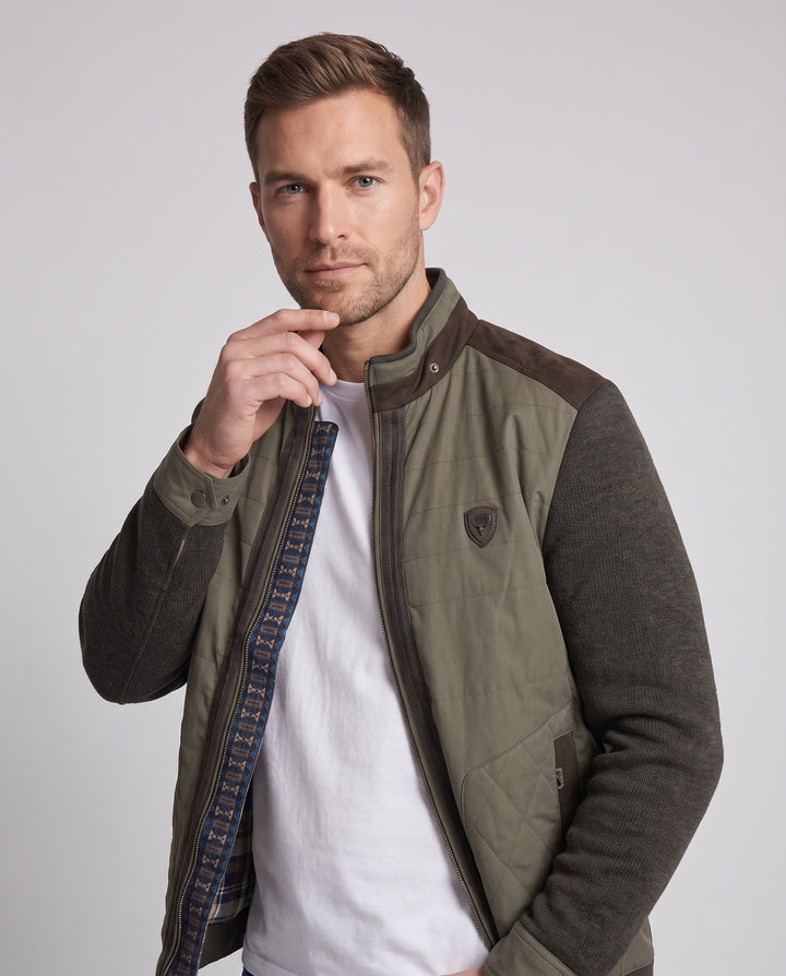 Stylische Herren Übergangsjacke, gesteppt. Kontrastärmel & Reißverschluss. Ideal als Freizeitjacke für die Stadt.