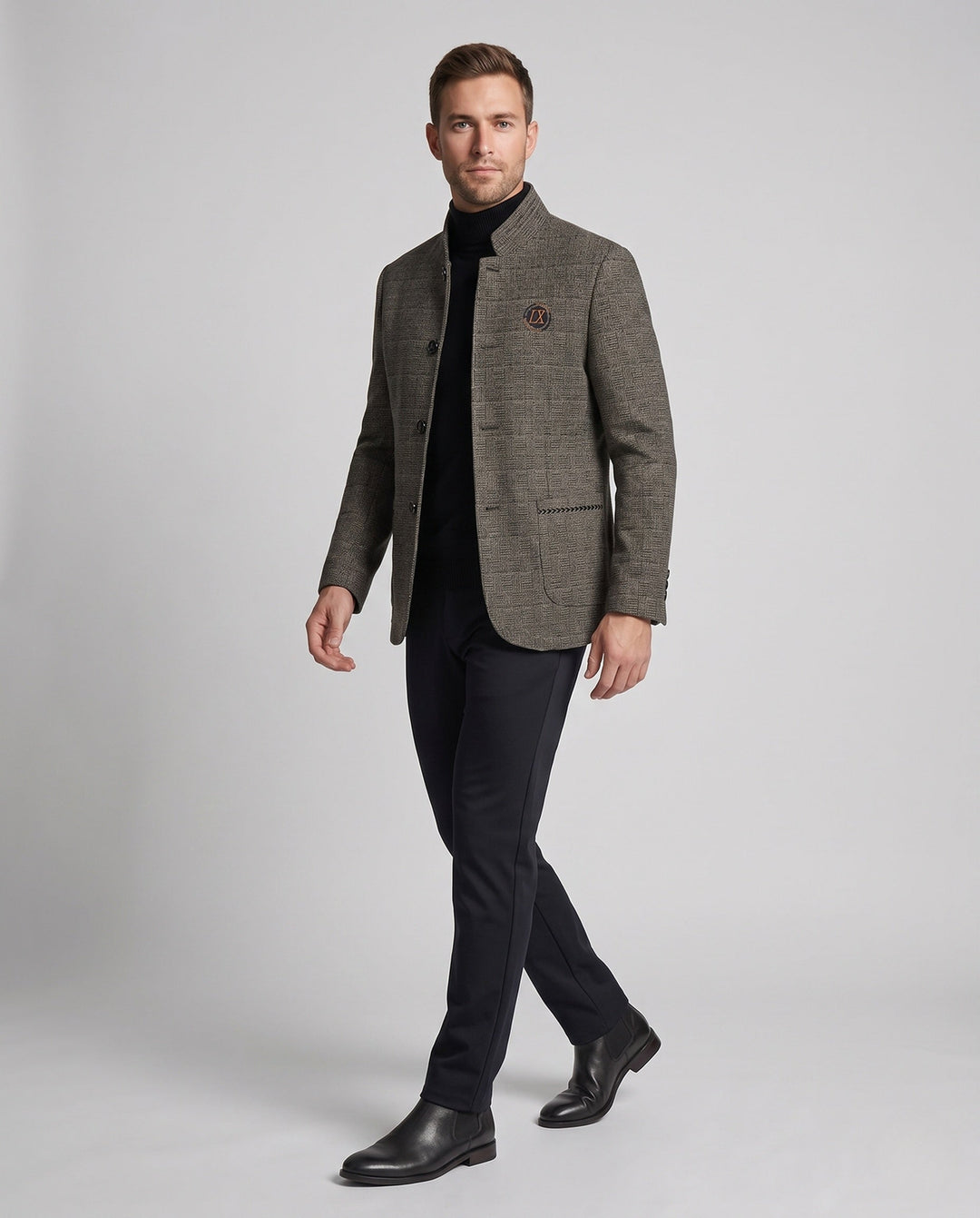 Herren Kurzmantel mit elegantem Stehkragen, warm & stilvoll für Business-Casual & Winter. Moderne Übergangsjacke.