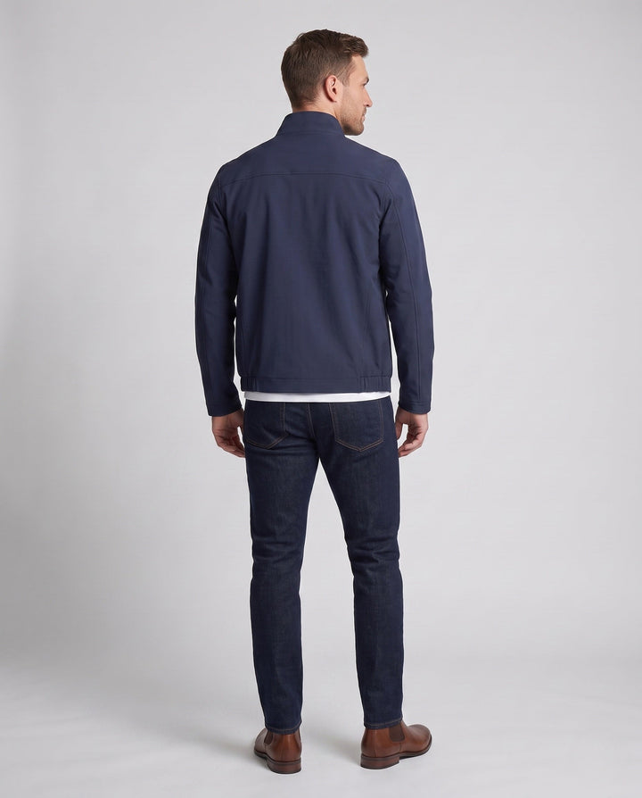 Moderner Herren Übergangsblouson. Leichte Stehkragenjacke mit Reißverschluss für Business & legere Freizeitoutfits.