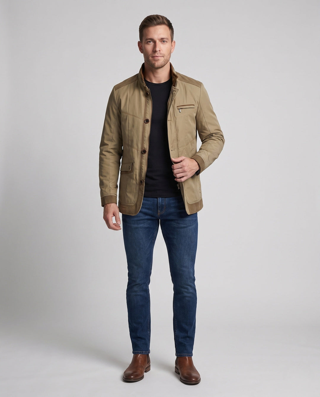 Herren Steppfeldjacke mit Stehkragen, robust und vielseitig, ideal für Übergang und Wintertage.