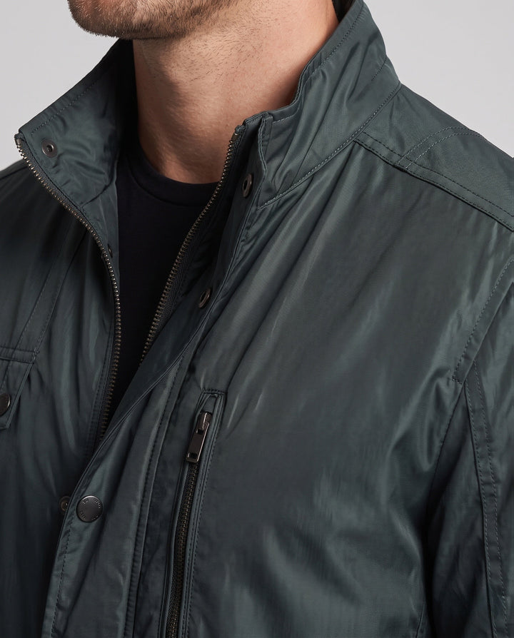 Herren Reiseweste mit Stehkragen, dick gepolstert. Windresistenter Schutz für Outdoor & Freizeitaktivitäten.