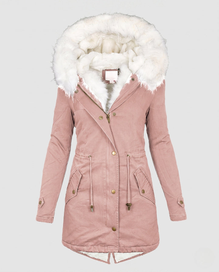 Hochwertiger Damenparka mit warmer Kunstfellkapuze, gemütlichem Teddyfutter und elegantem Schnitt.