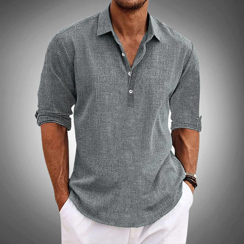 Casual Herren Kurzarmhemd mit halber Knopfleiste. Entspannter Schnitt, perfekt für sommerliche Freizeit und Urlaub.