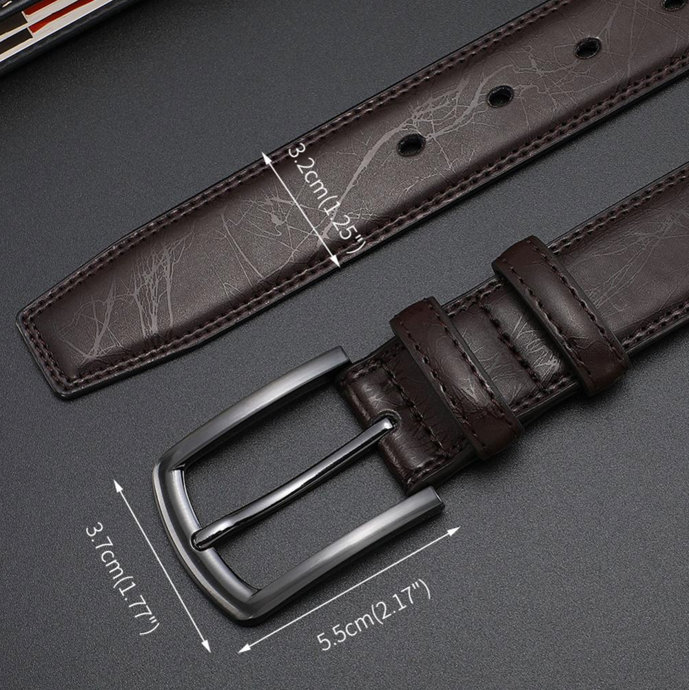 Eleganter schwarzer Herren Ledergürtel mit zeitloser Schnalle. Perfektes Accessoire für Business-Outfits.