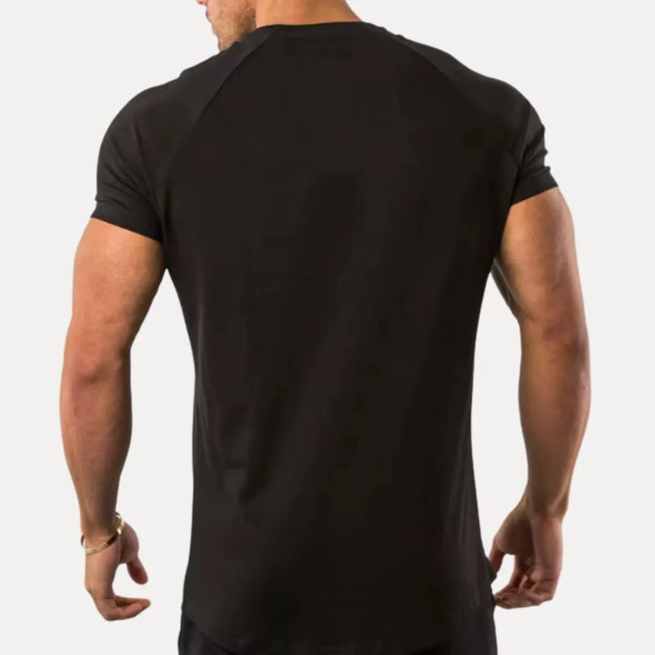 Atmungsaktives Herren Kurzarmshirt mit O-Ausschnitt, formschlüssig, modern, perfekt für Sport & Freizeit.