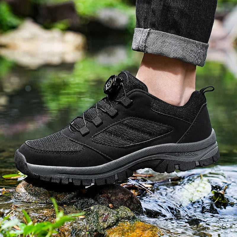Sportliche Herren Wanderschuhe mit Drehverschluss. Rutschfest und bequem für Outdoor, Trekking und Alltag.