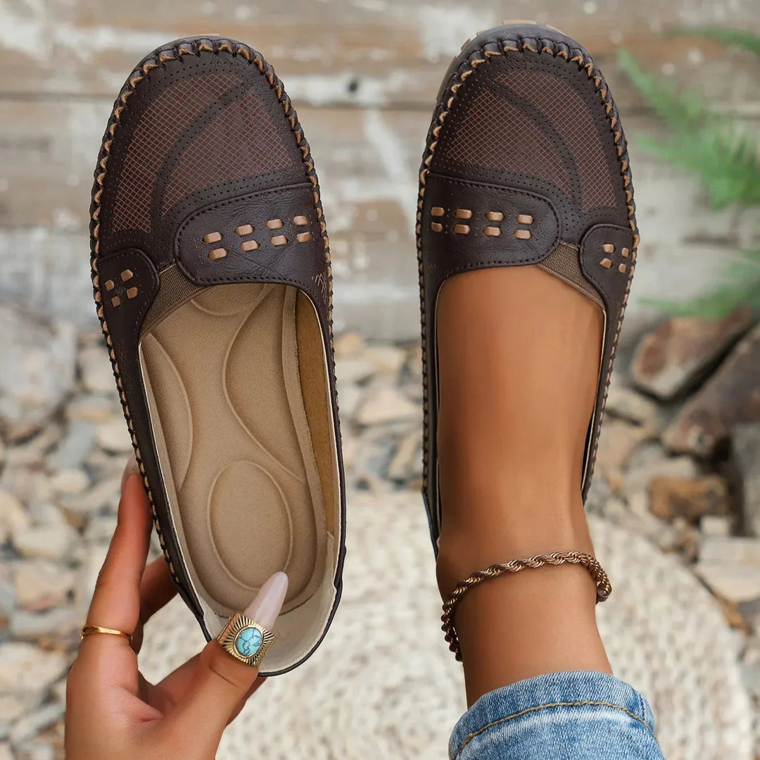 Klassische Damen Loafer mit flacher Sohle für optimalen Alltagskomfort, eleganter Stil.
