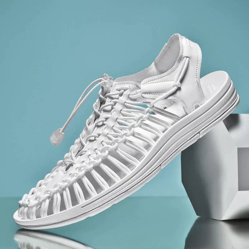 Flexible Lioris Sandalen, Unisex, ideal für alle Sommeraktivitäten, bequem & anpassungsfähig.