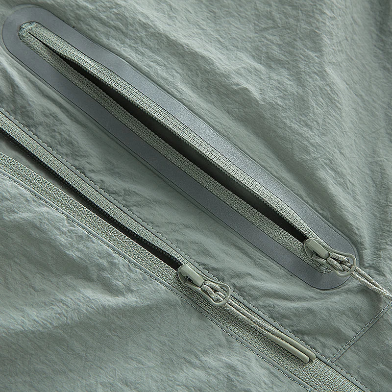 Outdoor-taugliche Herrenweste (Unisex) für Sommer, leicht, atmungsaktiv, mit viel Stauraum.