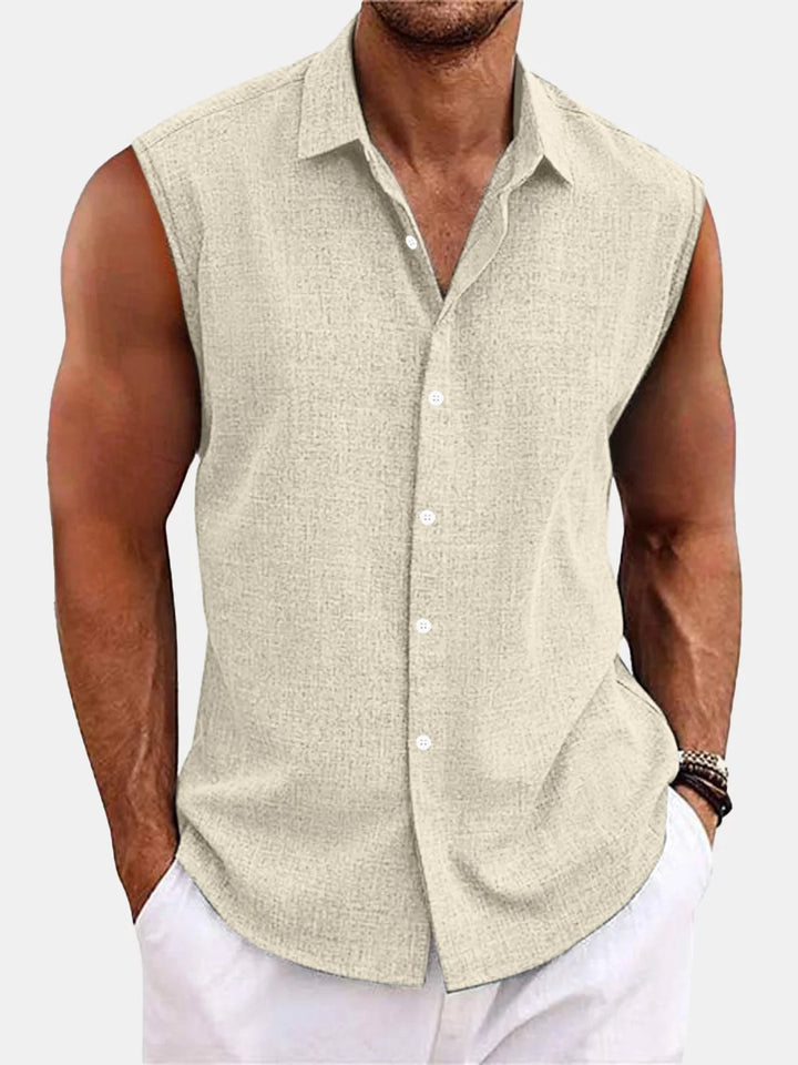 Sportlich-elegantes ärmelloses Herrenhemd mit Kragen, leichte Freizeitbekleidung für den Sommer.