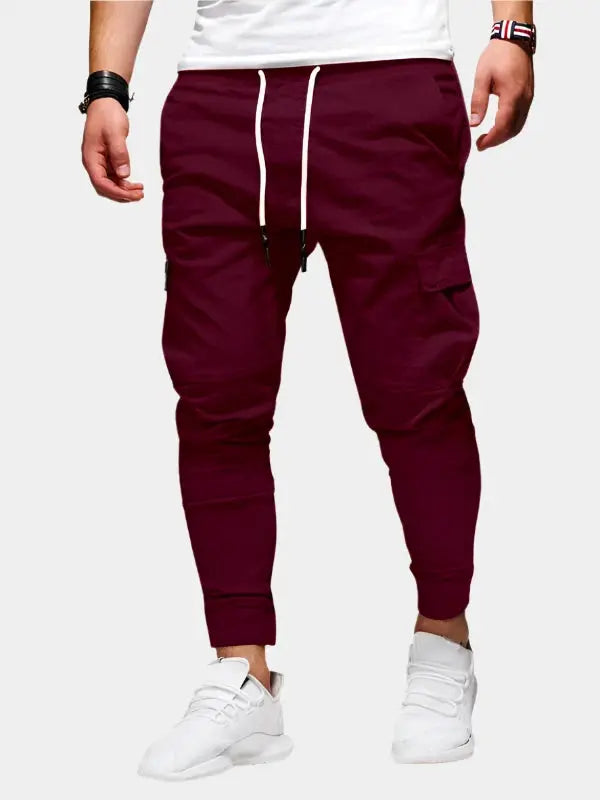 Trendige Herrenhose im Jogger-Stil, bequeme Passform für lässige Anlässe.