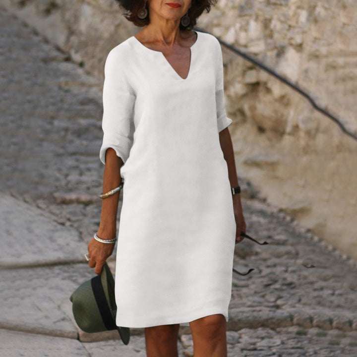 Komfortables Damen Sommerkleid. Leichtes Frühlingskleid, stilvoll für Alltag, Freizeit und Damenmode.