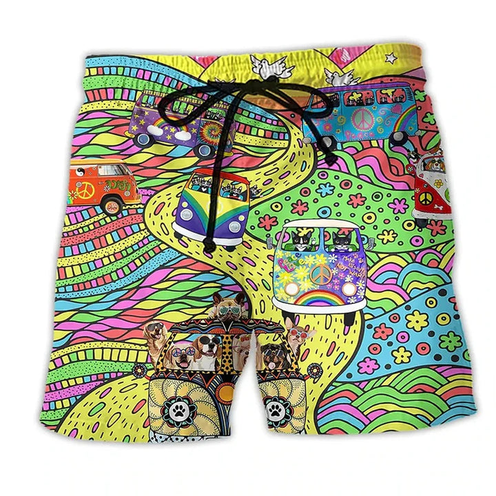 Zusammengefaltete Herren Badehose, zeigt weiches, schnelltrocknendes Material und Muster.