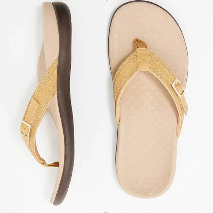 Elegante Damensandalen für den Alltag mit anatomisch geformtem EVA-Fußbett für gesunde Füße.