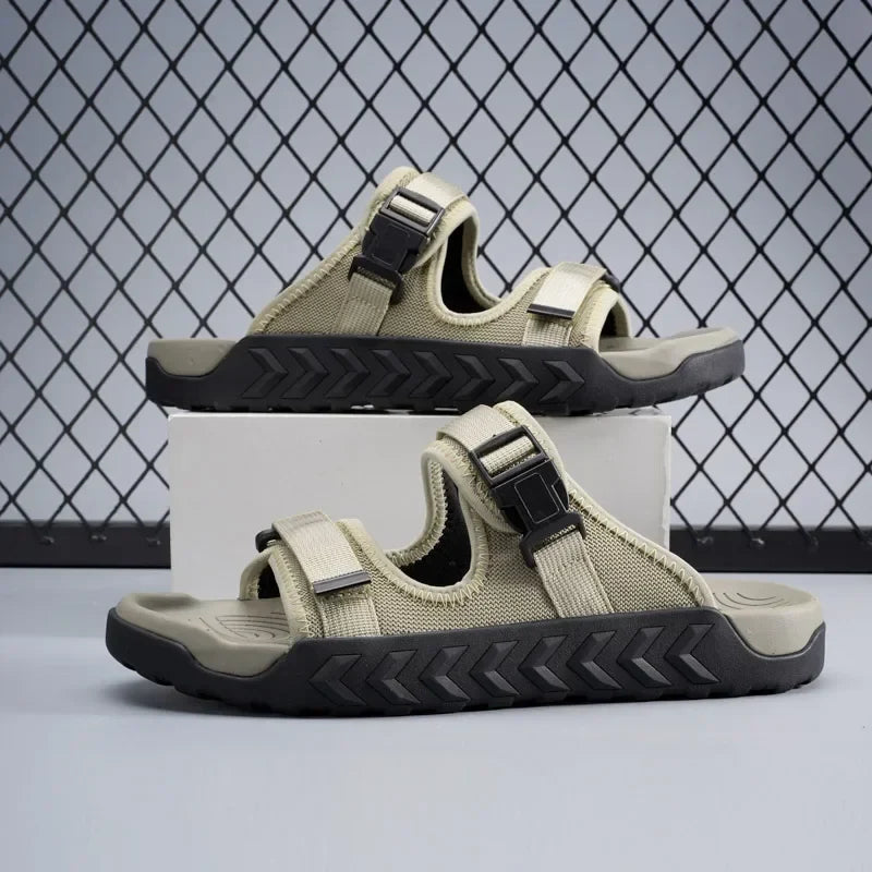 Atmungsaktive Herren Sandalen für Sommer und Strand, mit hohem Komfort und robuster Sohle.