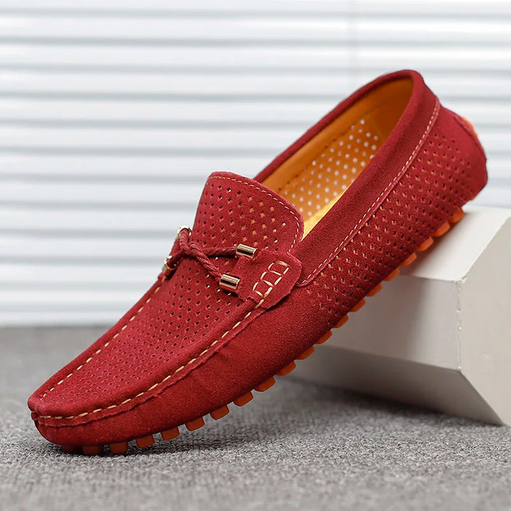 Komfortable Herren-Loafer, perforiert & als Slip-On-Modell, vielseitig für Büro & Freizeit.