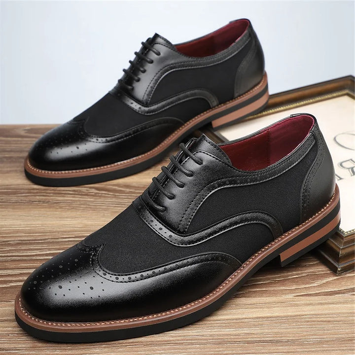 Zweifarbige Herren Oxford Schuhe, elegant für Business & Freizeit. Hochwertig & bequem.