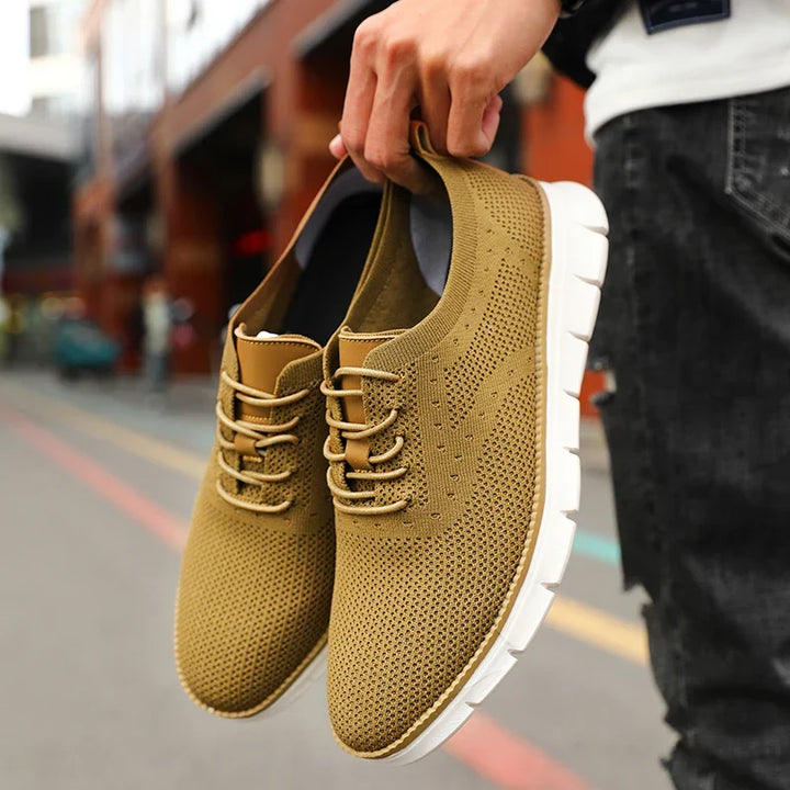 Detailaufnahme: Atmungsaktiver Strickstoff des bequemen Herren Sneakers. Ultraleicht für Freizeit & Alltag.