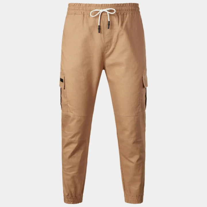 Moderne Herren-Jogger mit optimaler Passform, perfekt für Komfort & Stil.