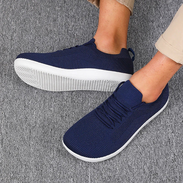 Leichte marineblaue Herren Freizeitschuhe, weite Zehenbox & gepolstert für hohen Tragekomfort.